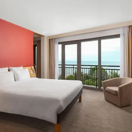 Novotel 5*